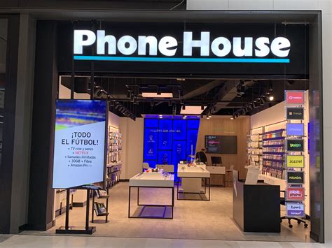 PHONE HOUSE